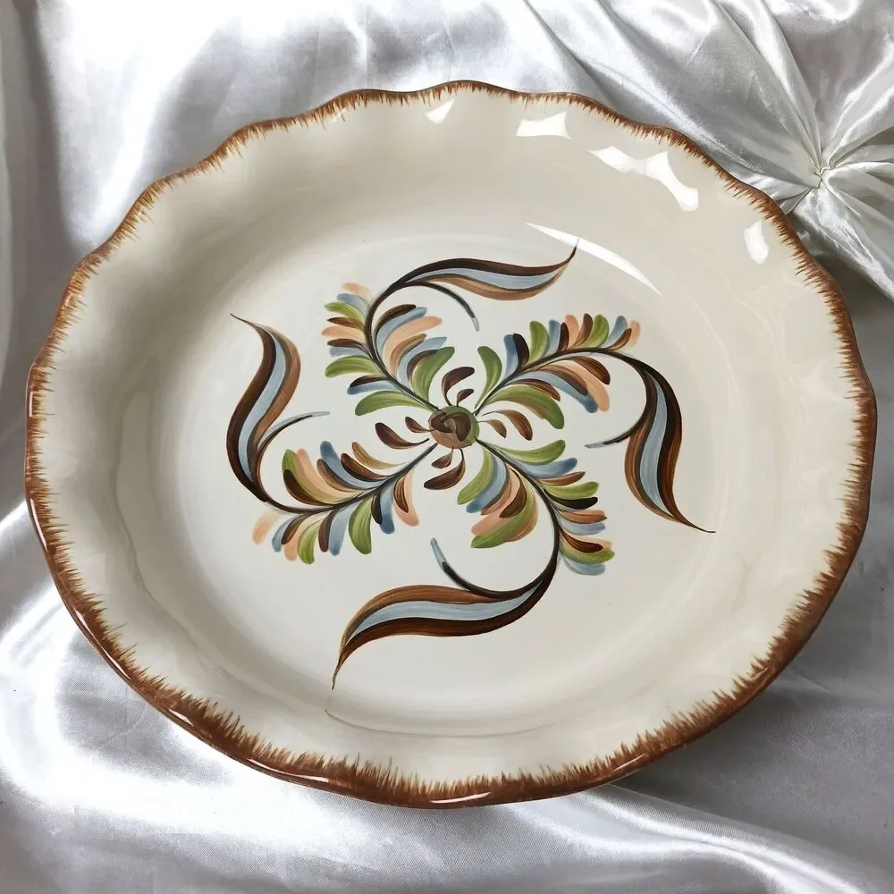 Gail Pittman Scalloped Stoneware 10.5